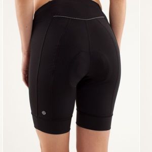 lululemon pace line cycling shorts